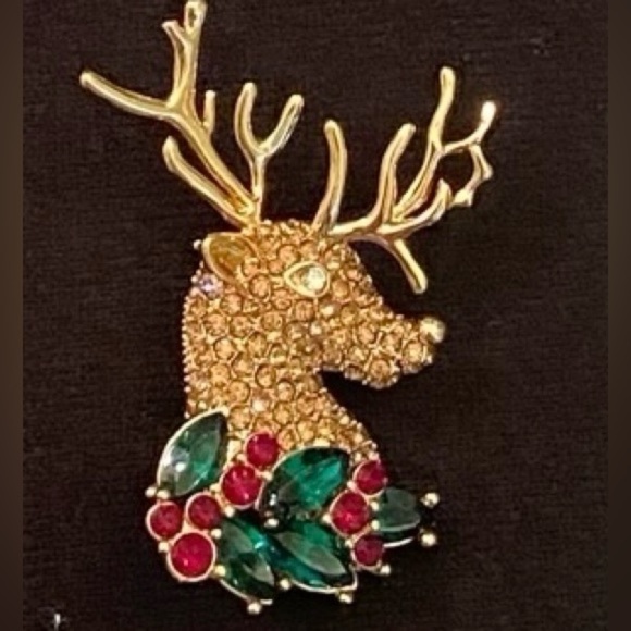 Gold-tone crystal encrusted reindeer green red crystal holly leaves brooch pin - Picture 1 of 4